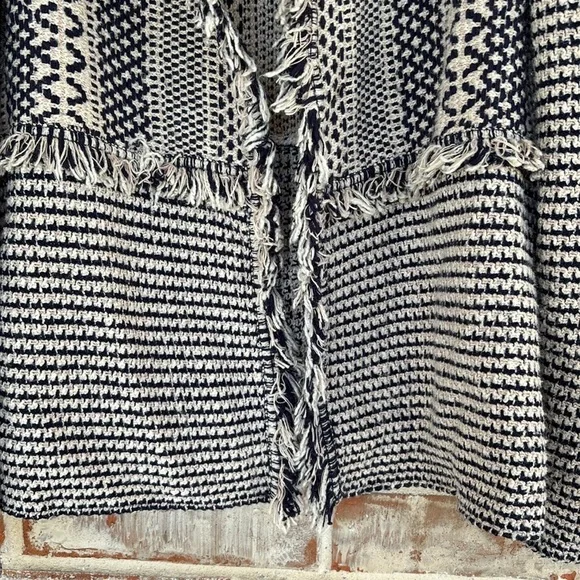 Chico's Lucy Navy and Cream Patterned Fringe Open Cardigan - Picture 6 of 11
